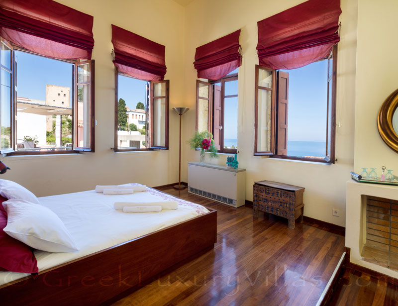 Sea View Historic Suite - Image 1